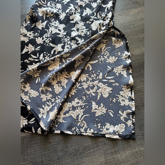 M^BLE Satin Summer Midi Dress NWT - Picture 13 of 13